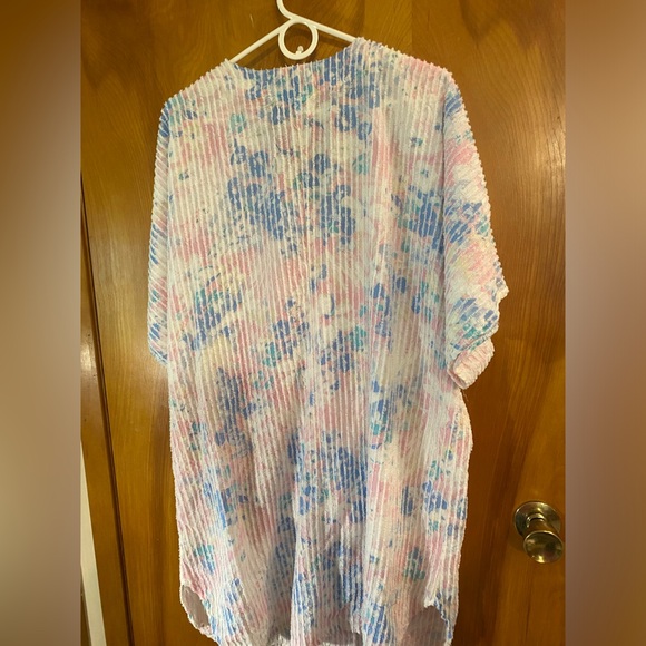 Ladies “BETH MICHAELS” leisureware robe or beach coverup - Picture 2 of 3